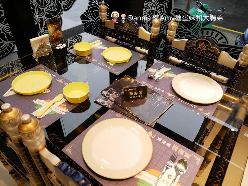 《新竹印度美食》Chillies淇里思印度餐廳。特色烤餅道地好吃搭配印度咖哩絕配推薦。菜單分享 ︱關新路餐廳推薦 。包場聚餐超適合（影片）