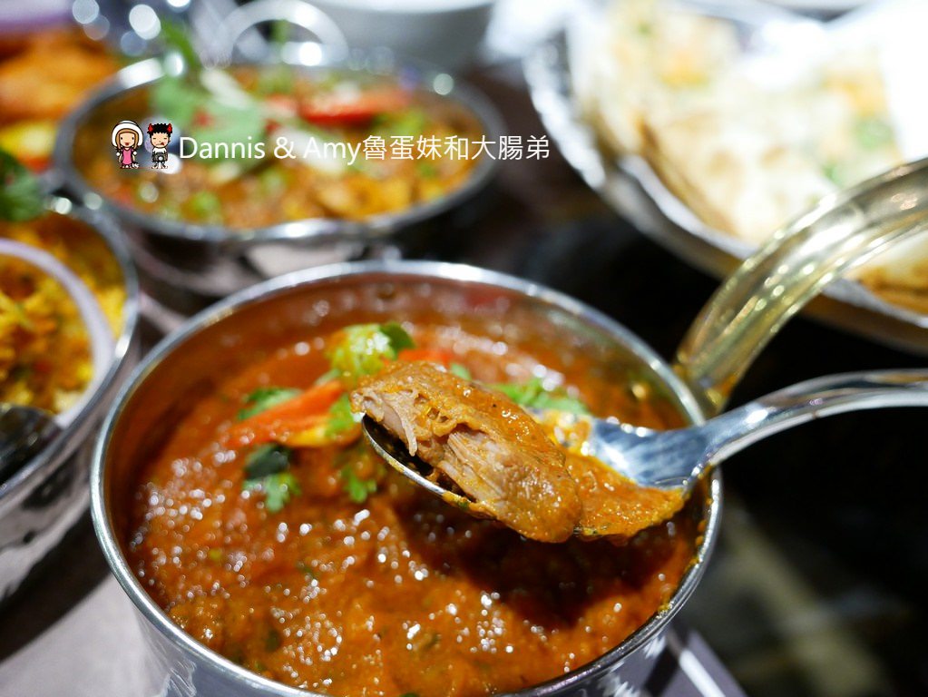 《新竹印度餐廳推薦》印度人開的Chillies淇里思印度餐廳。好吃的特色烤餅印度咖哩。菜單價位菜色分享 ︱關新路印度美食 （影片）