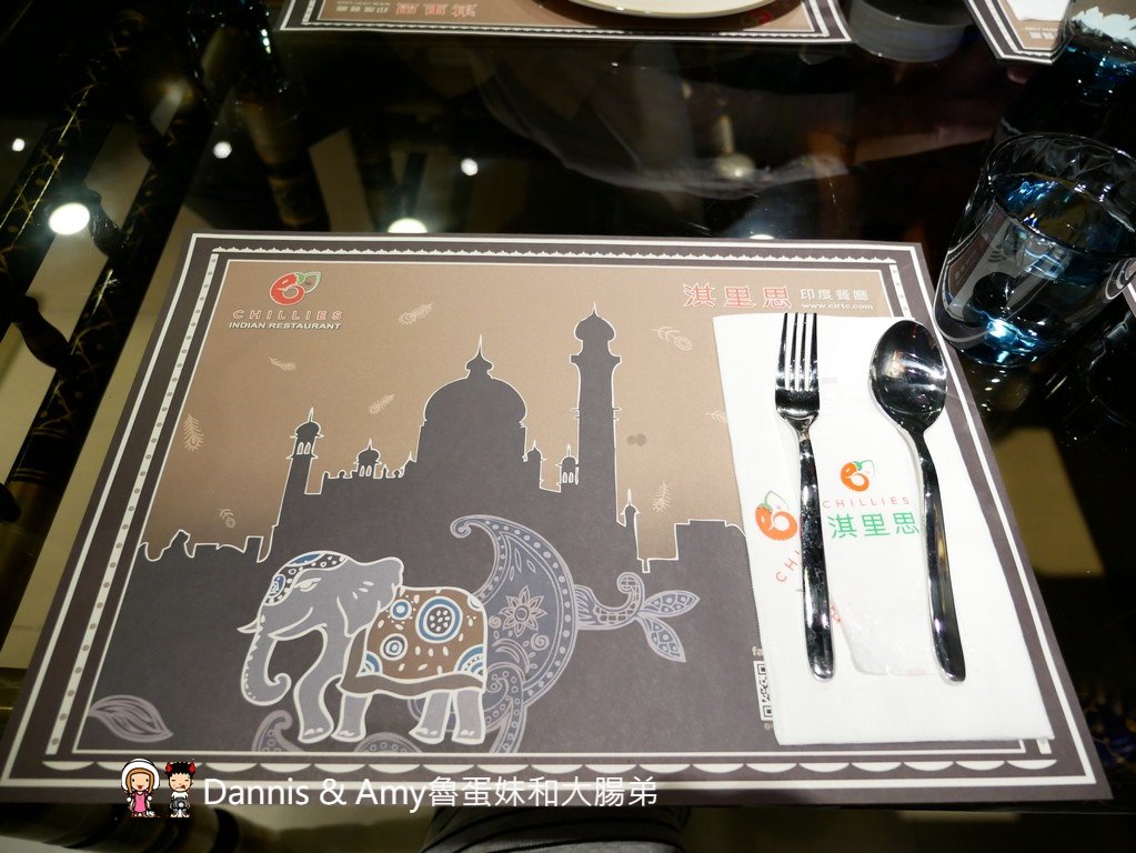《新竹印度餐廳推薦》印度人開的Chillies淇里思印度餐廳。好吃的特色烤餅印度咖哩。菜單價位菜色分享 ︱關新路印度美食 （影片）
