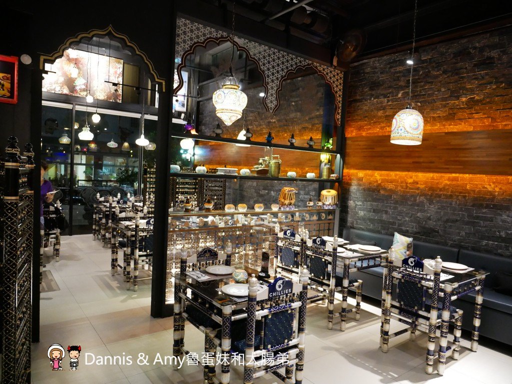 《新竹印度餐廳推薦》印度人開的Chillies淇里思印度餐廳。好吃的特色烤餅印度咖哩。菜單價位菜色分享 ︱關新路印度美食 （影片）