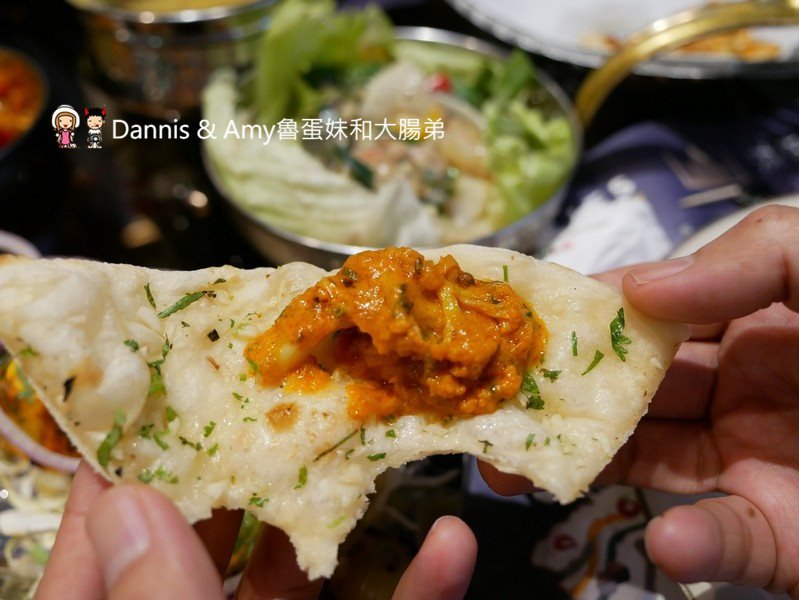 《新竹印度美食》Chillies淇里思印度餐廳。特色烤餅道地好吃搭配印度咖哩絕配推薦。菜單分享 ︱關新路餐廳推薦 。包場聚餐超適合（影片）