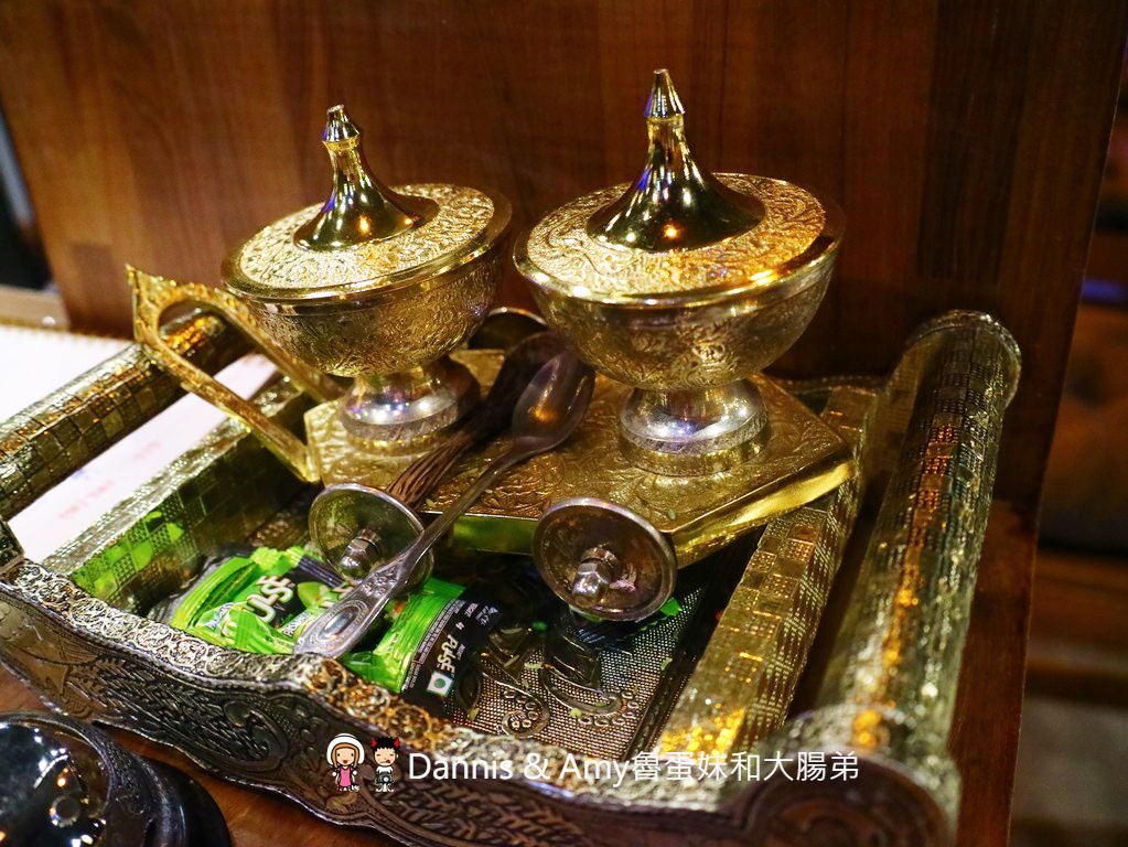 《新竹印度餐廳推薦》印度人開的Chillies淇里思印度餐廳。好吃的特色烤餅印度咖哩。菜單價位菜色分享 ︱關新路印度美食 （影片）