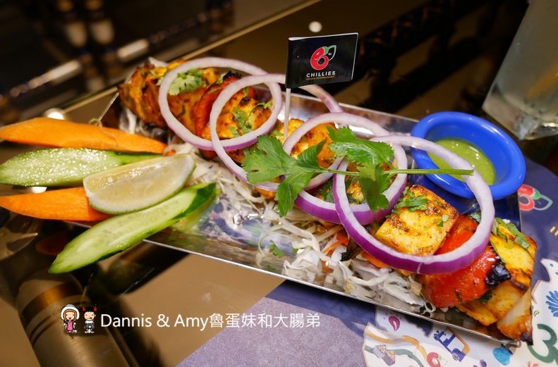 《新竹印度美食》Chillies淇里思印度餐廳。特色烤餅道地好吃搭配印度咖哩絕配推薦。菜單分享 ︱關新路餐廳推薦 。包場聚餐超適合（影片）