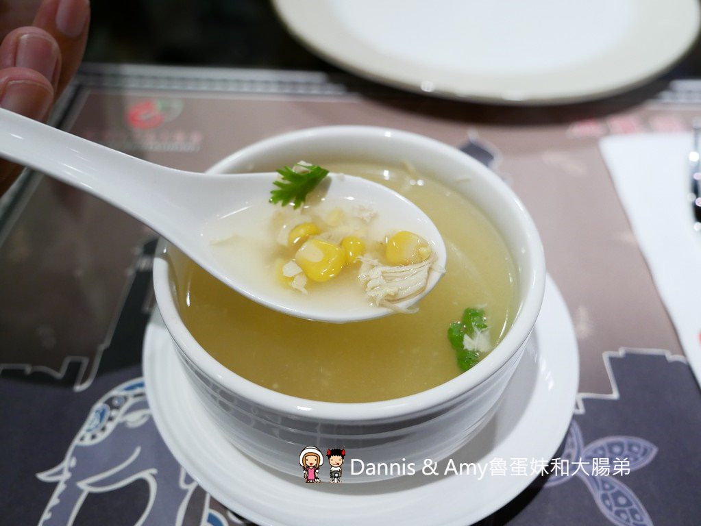 《新竹印度餐廳推薦》印度人開的Chillies淇里思印度餐廳。好吃的特色烤餅印度咖哩。菜單價位菜色分享 ︱關新路印度美食 (影片)