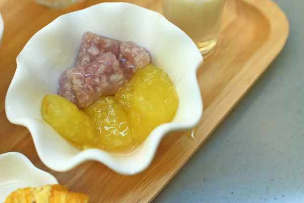 【台南美食】彩虹雪雪花冰甜品屋-全台首創!36種口味天然水果雪花冰