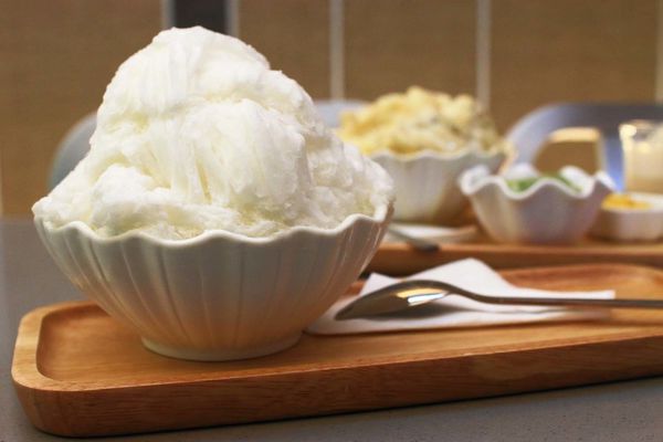 【台南美食】彩虹雪雪花冰甜品屋-全台首創!36種口味天然水果雪花冰