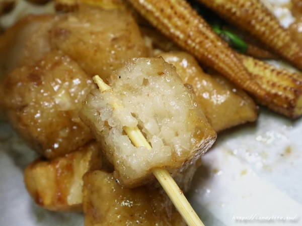 饗炸 炸物食堂(靜宜總店):台中美食│饗炸 炸物食堂-靜宜總店〃脫油機脫油,搭配獨門醬汁,沙鹿人氣排隊美食~