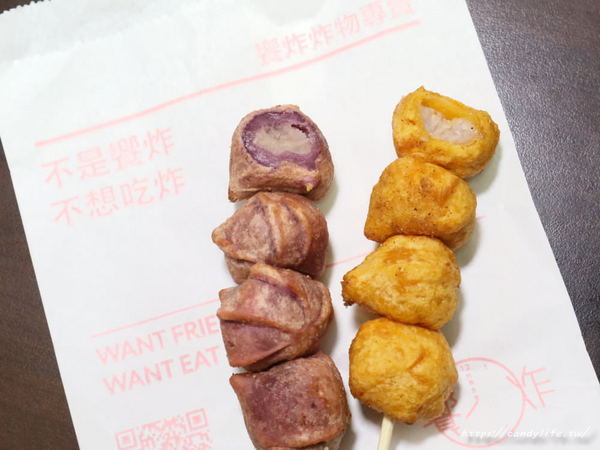 饗炸 炸物食堂(靜宜總店):台中美食│饗炸 炸物食堂-靜宜總店〃脫油機脫油,搭配獨門醬汁,沙鹿人氣排隊美食~