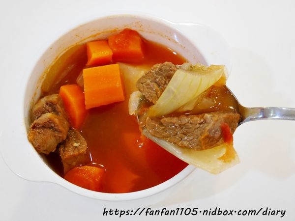 【淡水美食】7盎司牛排 附沙拉吧湯麵包小菜飲料冰淇淋 無限享用 #平價牛排 #高CP值 (37).JPG