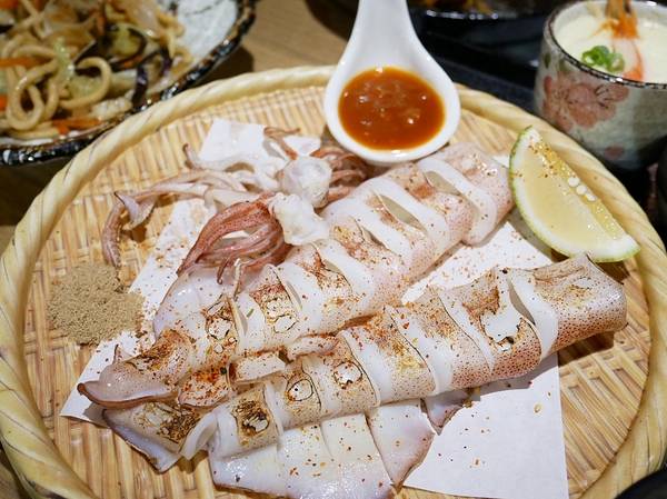 合禾町日式料理:合禾町日式料理-台中沙鹿隱密夯店 超平價定食丼飯 連食尚玩家都曾拜訪 雖然不顯眼但人潮絡繹不絕 餐點更是高水準 高CP到不行