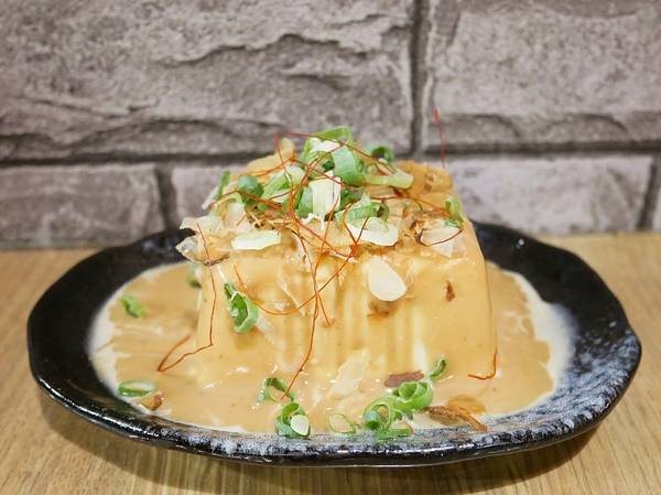 合禾町日式料理:合禾町日式料理-台中沙鹿隱密夯店 超平價定食丼飯 連食尚玩家都曾拜訪 雖然不顯眼但人潮絡繹不絕 餐點更是高水準 高CP到不行