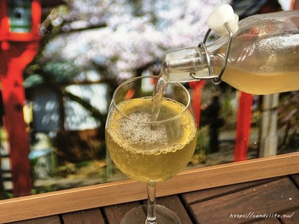 嵐山熟成牛かつ專売(台中大里旗艦店)：台中美食│嵐山熟成牛かつ專売-台中大里旗艦店〃好吃炸牛排，在台中也吃的到啦！人潮爆多，建議先訂位～