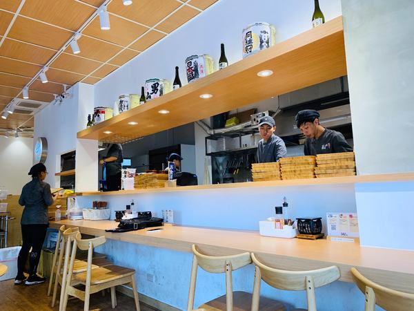 嵐山熟成牛かつ專売(台中大里旗艦店):【台中美食】嵐山熟成牛かつ專売-大里旗艦店 人氣排隊炸牛排還沒吃過就落伍了