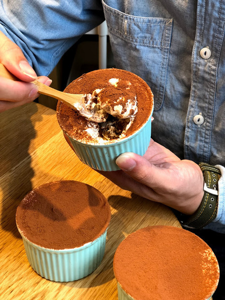 嵐山熟成牛かつ專売(台中大里旗艦店):【台中美食】嵐山熟成牛かつ專売-大里旗艦店 人氣排隊炸牛排還沒吃過就落伍了