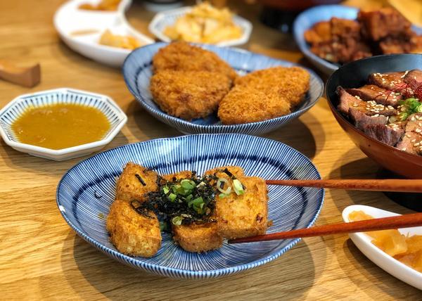 嵐山熟成牛かつ專売(台中大里旗艦店):【台中美食】嵐山熟成牛かつ專売-大里旗艦店 人氣排隊炸牛排還沒吃過就落伍了