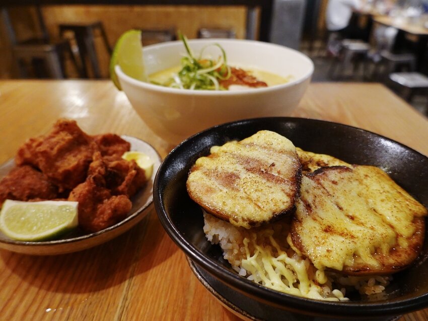 台北中山—鳥人拉麵|紐約風濃郁雞白湯拉麵 百元多汁炸雞必點(2022/3/17更新)|中山站、林森北路
