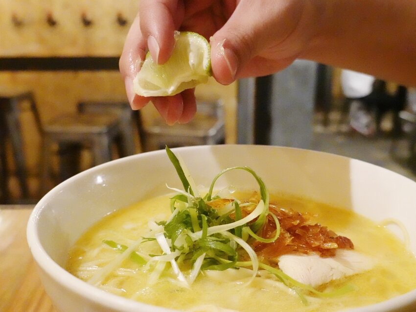 台北中山—鳥人拉麵|紐約風濃郁雞白湯拉麵 百元多汁炸雞必點(2022/3/17更新)|中山站、林森北路