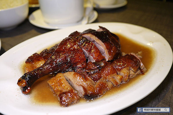 台北美食【鴨皇閣 D’palace】馬來西亞當歸烤鴨。東區烤鴨。東區星馬料理。捷運忠孝敦化美食