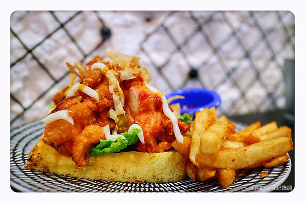 【台北美食】奇點+ 早午餐 ~ 睛光商圈早午餐美式餐廳/聚餐好店❤️寵物友善餐廳/用餐不限時 - 捷運中山國小站