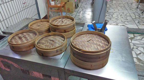 【蘆洲美食】黃師父上海小籠包-現包現蒸的鮮美小籠包