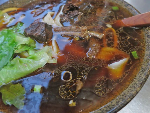 【台北美食】山東三合一牛肉麵-份量大又便宜的牛肉麵