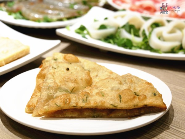 桃園美食,酸菜白肉鍋,吃到飽,火鍋,五花肉,包廂,林口美食,平價吃到飽