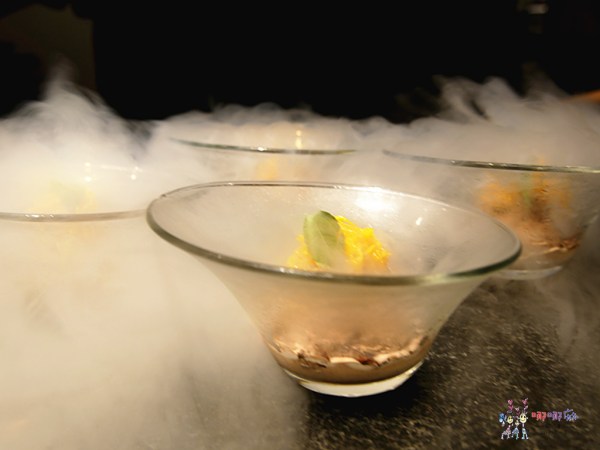 台北美食,單點火鍋,和牛火鍋,蘭亭和牛極緻鍋,高價位,服務好,氣氛好