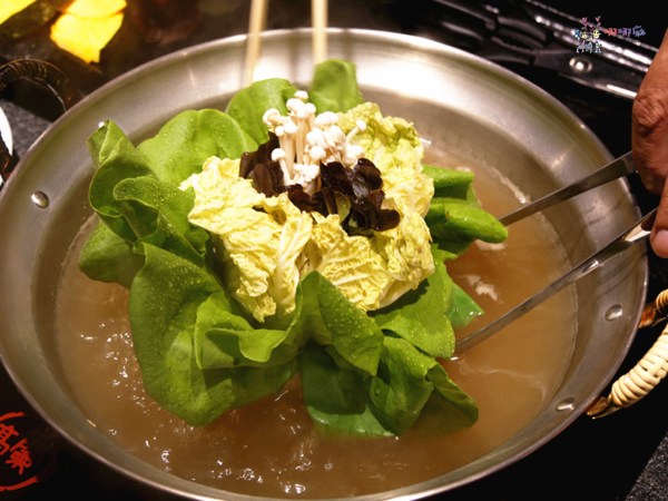 台北美食,單點火鍋,和牛火鍋,蘭亭和牛極緻鍋,高價位,服務好,氣氛好