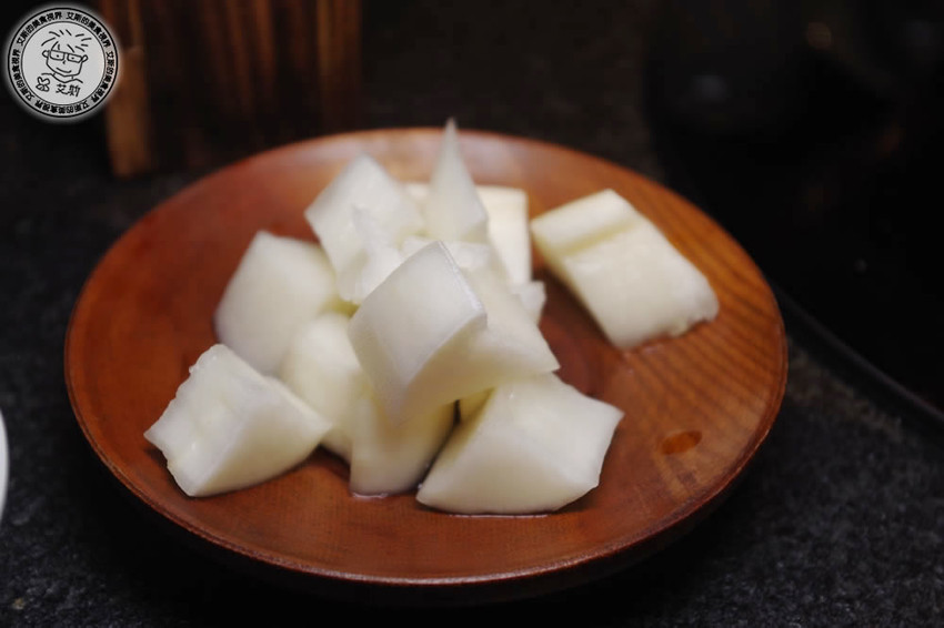 2開胃小菜-柚香醃蘿蔔.jpg