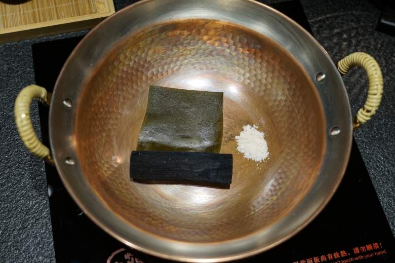 跳躍的宅男 - [台北大安區美食]蘭亭和牛極緻鍋-職人桌邊服務 品嚐日本A5黑毛和牛海鮮頂級滋味