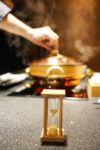 跳躍的宅男 - [台北大安區美食]蘭亭和牛極緻鍋-職人桌邊服務 品嚐日本A5黑毛和牛海鮮頂級滋味