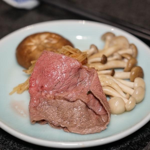 跳躍的宅男 - [台北大安區美食]蘭亭和牛極緻鍋-職人桌邊服務 品嚐日本A5黑毛和牛海鮮頂級滋味