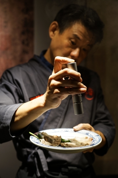 跳躍的宅男 - [台北大安區美食]蘭亭和牛極緻鍋-職人桌邊服務 品嚐日本A5黑毛和牛海鮮頂級滋味