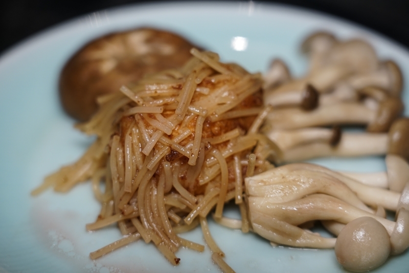 跳躍的宅男 - [台北大安區美食]蘭亭和牛極緻鍋-職人桌邊服務 品嚐日本A5黑毛和牛海鮮頂級滋味