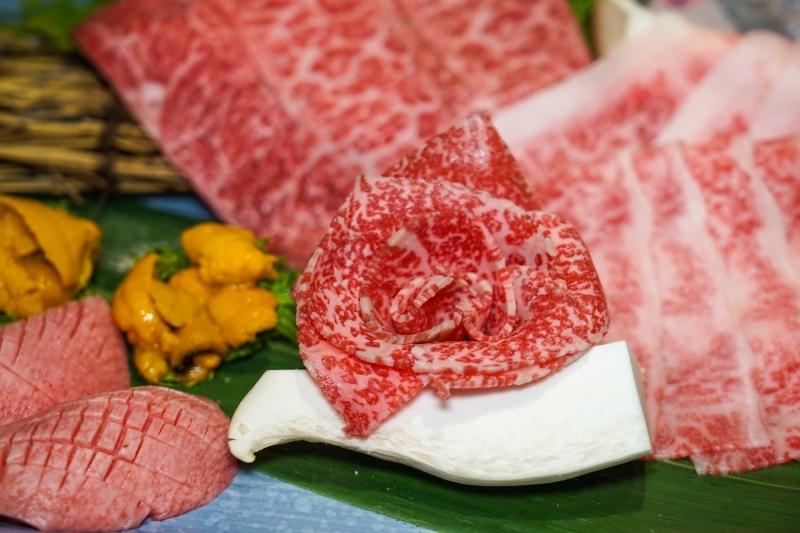 跳躍的宅男 - [台北大安區美食]蘭亭和牛極緻鍋-職人桌邊服務 品嚐日本A5黑毛和牛海鮮頂級滋味