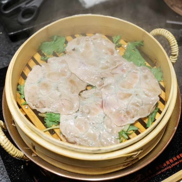 跳躍的宅男 - [台北大安區美食]蘭亭和牛極緻鍋-職人桌邊服務 品嚐日本A5黑毛和牛海鮮頂級滋味