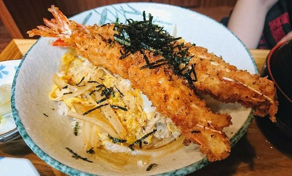 35884156_1922132154485131_7417283678377607168_n