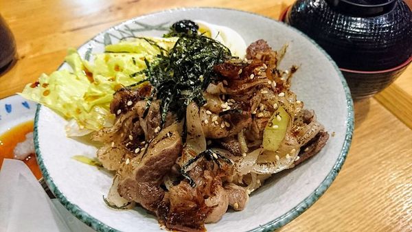 35886932_1920848777946802_2097131508711030784_n