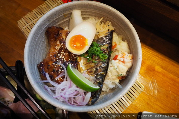 築の藏 東京築地市場丼飯店:【台北大安】築の藏 東京築地市場丼飯店/超高平價日式料理/漁獲直送隱藏版百元美食