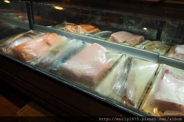 築の藏 東京築地市場丼飯店:【台北大安】築の藏 東京築地市場丼飯店/超高平價日式料理/漁獲直送隱藏版百元美食