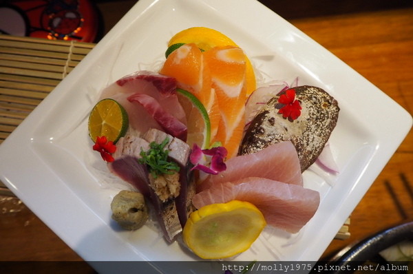 築の藏 東京築地市場丼飯店:【台北大安】築の藏 東京築地市場丼飯店/超高平價日式料理/漁獲直送隱藏版百元美食