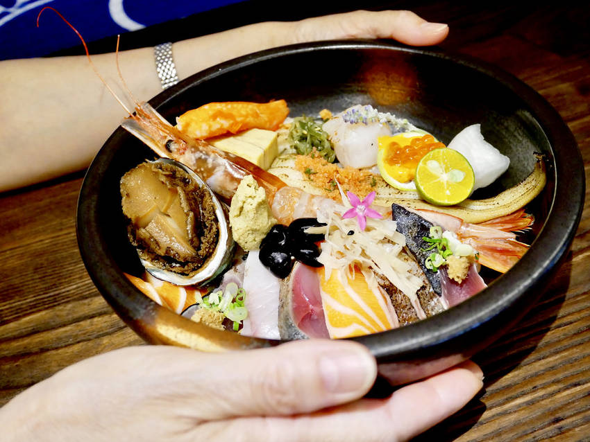 [台北大安] 築の藏 東京築地市場丼飯店優質 / 平價日式料理 / 入口綻放海洋之美，甜嫩滑口的享受