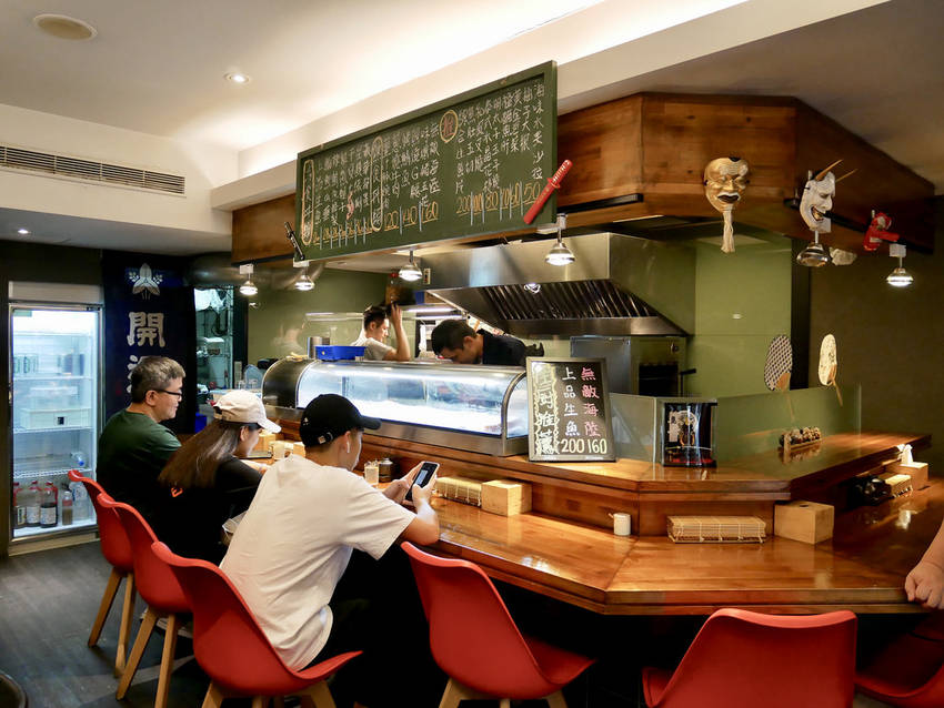 [台北大安] 築の藏 東京築地市場丼飯店優質 / 平價日式料理 / 入口綻放海洋之美，甜嫩滑口的享受