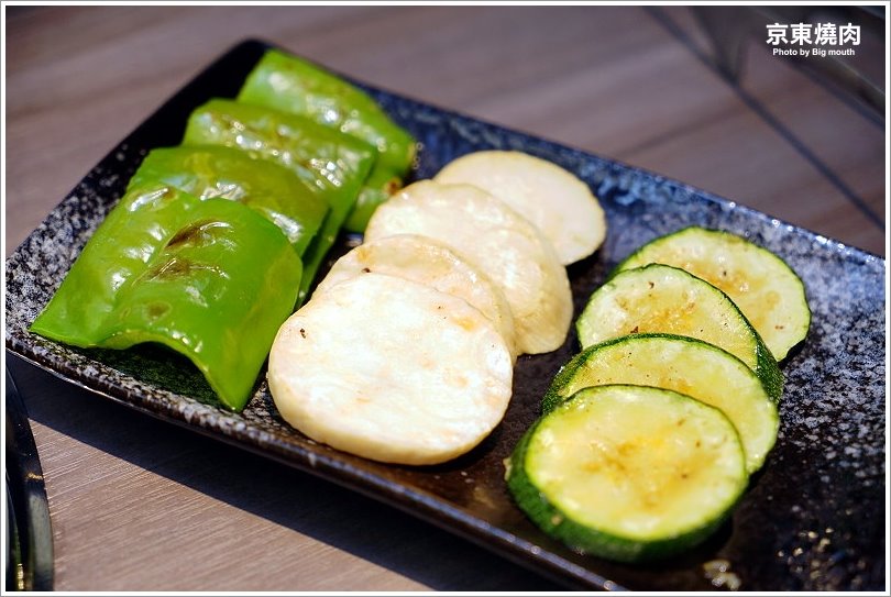 【台北忠孝敦化】京東燒肉專門店(忠孝店)‧每日限量6份一頭牛套餐、和牛雙人套餐必點!肉質好、口味佳、專人代烤服務! - 大口老師的走跳學堂!