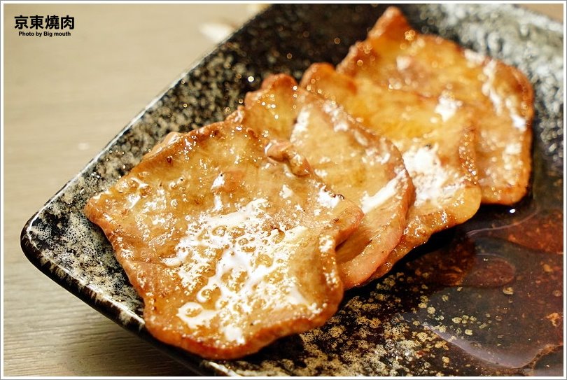 【台北忠孝敦化】京東燒肉專門店(忠孝店)‧每日限量6份一頭牛套餐、和牛雙人套餐必點!肉質好、口味佳、專人代烤服務! - 大口老師的走跳學堂!