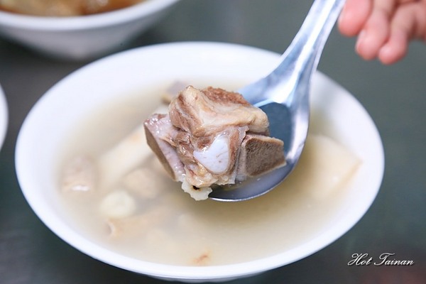 斗南徐記肉圓:【雲林美食】斗南車站周邊隱藏版小吃!芋頭肉圓沒吃過就遜斃了:斗南徐記肉圓 斗南徐記肉圓:【雲林美食】斗南車站周邊隱藏版小吃!芋頭肉圓沒吃過就遜斃了:斗南徐記肉圓