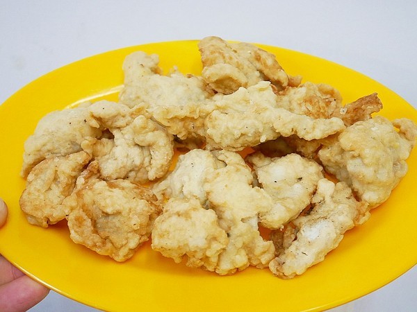 二月牌沙茶爐：二月牌沙茶爐臺南創始店-台灣近年掀起海鮮蒸籠爭霸戰  靜香首推台南海鮮塔  靠海食材最新鮮  搭配店家手作火鍋料大滿足