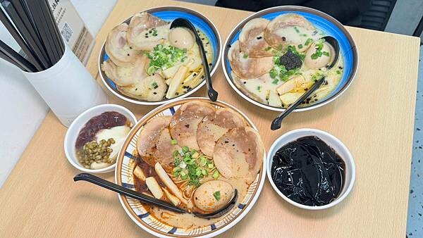 LINE_ALBUM_何家拉麵_241113_40