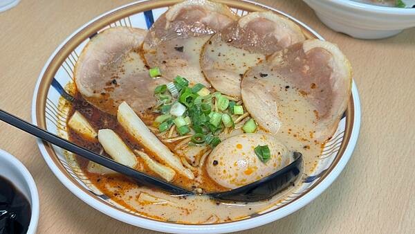 LINE_ALBUM_何家拉麵_241113_33