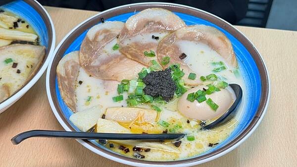 LINE_ALBUM_何家拉麵_241113_37